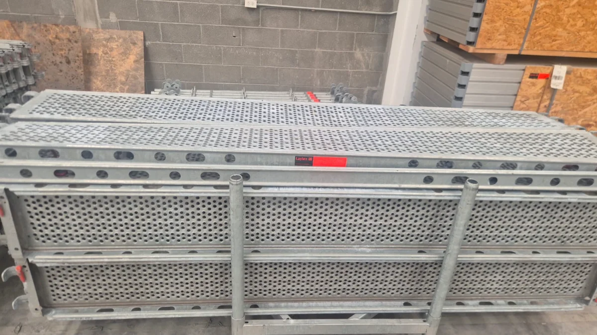 "PLATAFORMA ACERO ""O"" 2.57M X 0.32M T9 AR" (rallador)